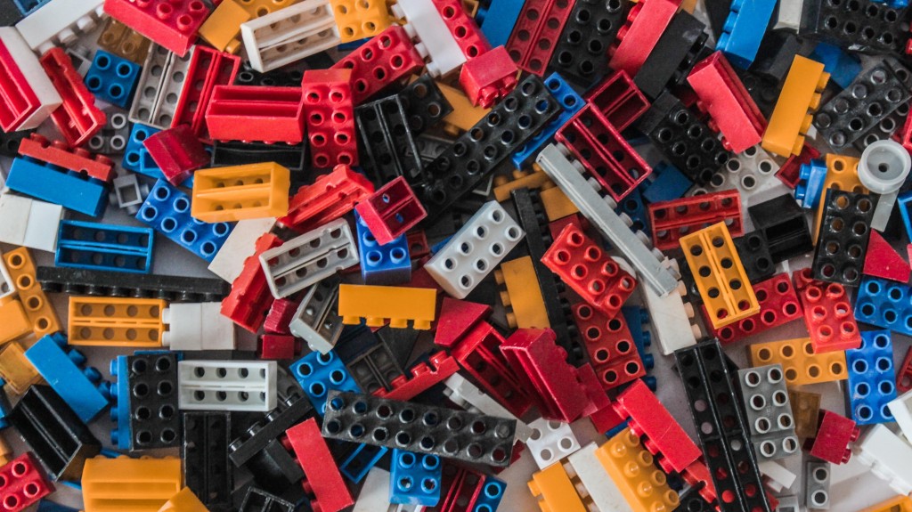 LEGO Increases Its Value With New Art Series and shows Other Businesses how to be successful