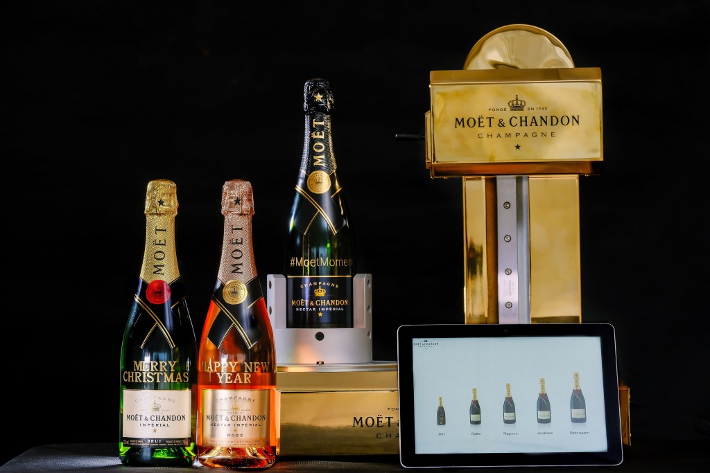 Personalise your Moët & Chandon champagne bottle for the holidays